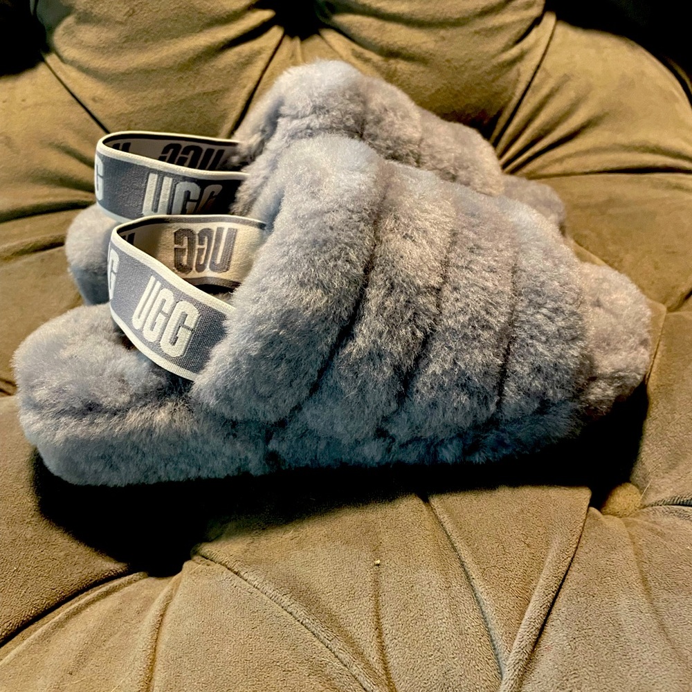 Size 6 UGGs